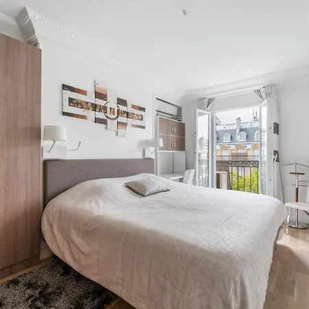 Haussmannien - Dernier Etage Paris